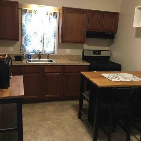 Charming Home In Friendly Neighborhood 랭커스터 외부 사진