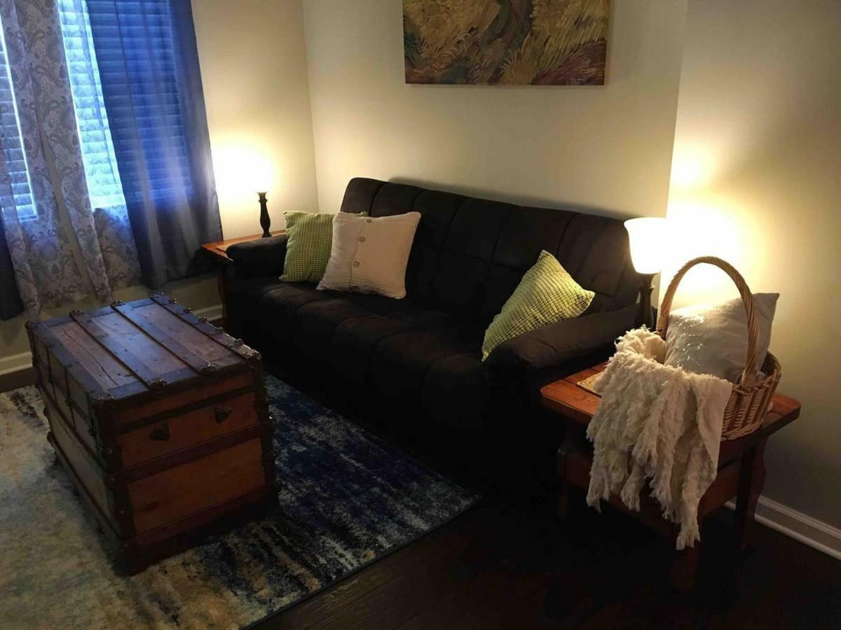 Charming Home In Friendly Neighborhood 랭커스터 외부 사진