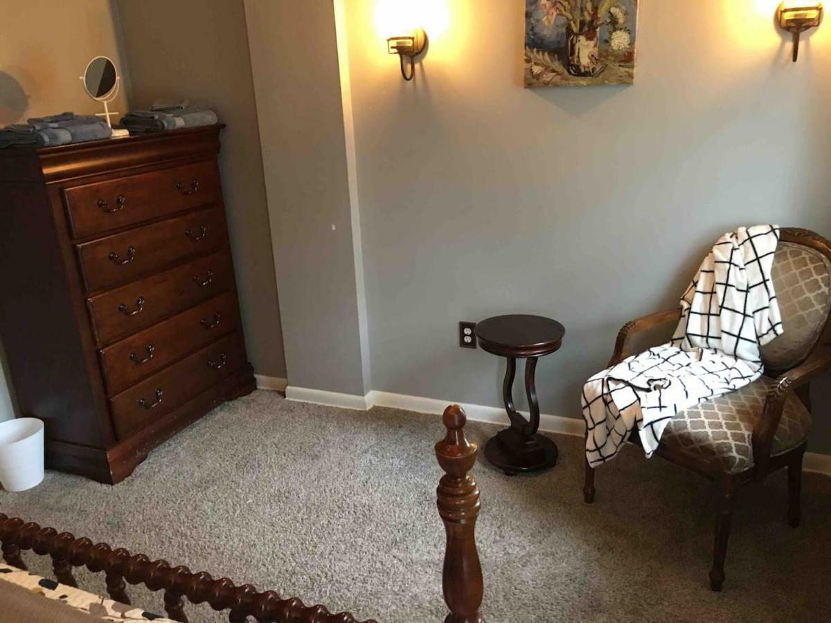Charming Home In Friendly Neighborhood 랭커스터 외부 사진